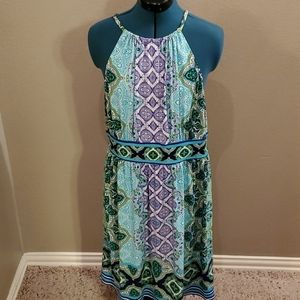 Vacation ready! Halter neck beautiful colors!
